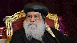 شيخ مطارنة الكنيسة وقائم مقام البابا.. محطات بارزة في حياة الأنبا باخوميوس