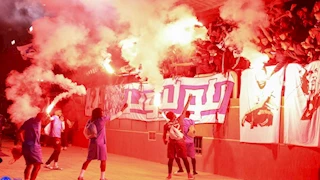  جماهير الهلال السوادني تشعل الأجواء قبل مواجهة الأهلي (فيديو وصور)