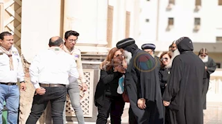 صور.. بدء صلوات تجنيز الأنبا باخوميوس في الكاتدرائية المرقسية