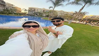 "سنين هتعدي علينا عاشقين".. زوجة مروان عطية تحتفل بعيد زواجهما بهذه الطريقة