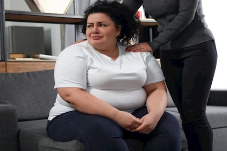 بعد زيادة وزنك في رمضان.. هل العلاقة الحميمة تساعد على التخسيس؟