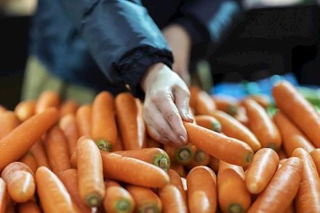 غنية بفيتامين أ أكثر من الجزر- 5 أطعمة مفيدة للعين
