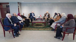 رئيس جامعة عين شمس يستقبل نائب رئيس جامعة إيست لندن لبحث تعزيز التعاون الأكاديمي