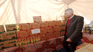 جولة مفاجئة لمحافظ أسوان في "أهلاً رمضان" -صور