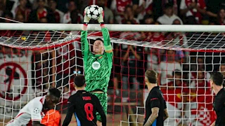 في بيان رسمي.. برشلونة يعلن سحب شارة القيادة من نجم الفريق