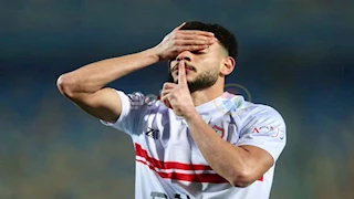 "لم يتواصلوا معنا".. إيهاب الكومي يكشف تفاصيل أزمة سفر دونجا مع الزمالك