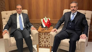 وزير الخارجية يستعرض مع نظيره التركي مخرجات القمة العربية