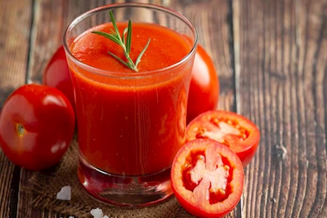 عصير الطماطم.. فوائد مذهلة لعلاج الصلع 