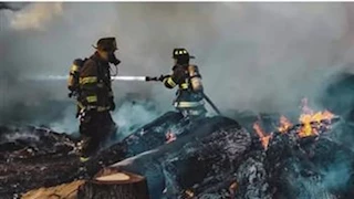 إقليم ثان في كندا يعلن حالة الطوارئ وسط حرائق الغابات