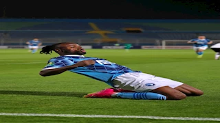 "هل يغيب عن نهائي الكأس؟".. استدعاء فيستون ماييلي لقائمة الكونغو في معسكر يونيو المقبل