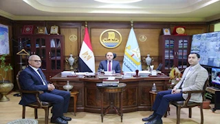محافظ كفر الشيخ يبحث إنشاء منافذ توزيع للأسماك بأسعار مخفضة (صور)