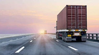 الزيني: ارتفاع تكلفة النقل البري للبضائع بنسبة تصل إلى 20% بسبب زيادة السولار