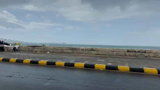 الحرارة تنخفض لـ 12 درجة.. أمطار مفاجئة على الإسكندرية (صور)
