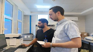 فريق من إدارة السلامة والصحة المهنية يتابع مراكز طب الأسرة بدهب ونويبع