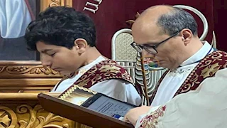 "هوشعنا" تدوي في الكنائس.. أسرار سعف النخيل ومظاهر احتفال الأقباط بـ "أحد الشعانين" -صور وفيديو 