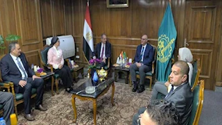 وزير الاتصالات يعلن الانتهاء من توصيل كابلات الألياف الضوئية لـ50 ألف منزل