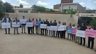 محامو المنيا يحتجون على الرسوم القضائية: "لا رسوم إلا بقانون"