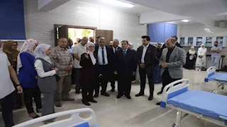 رئيس جنوب الوادي يفتتح وحدة غسيل الكلى للأطفال بمستشفى قنا الجامعي -صور