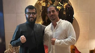 تركي آل الشيخ يلتقي متخصص مكياج الأفلام والمسلسلات العالمي Mike Marino