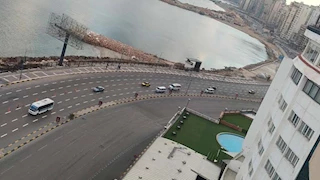 وفقًا للكود المصري.. 12 صورة ترصد تخطيط كورنيش الإسكندرية لتقليل الحوادث