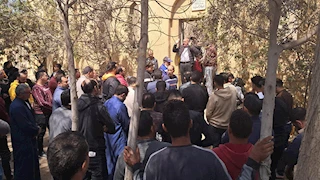 "ماتوا حاضنين بعض م الخوف".. طفلا مصنع المحلة لم يقتلهما الحريق وحده (صور)