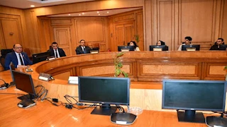 رئيس جامعة حلوان: نثق في مجلس اتحاد طلاب الجامعة لصناعة أنشطة تليق باسم جامعتهم