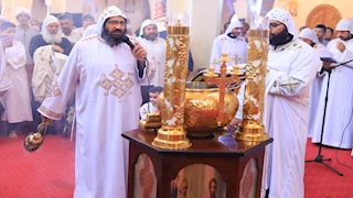 الأقباط يحتفلون بـ"خميس العهد" في دير الأنبا متاؤس الفاخوري بإسنا -صور 