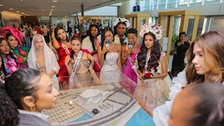 من 45 دولة.. ملكات جمال العالم يستكشفن كنوز مكتبة الإسكندرية (صور)