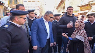 إزالة وغرامات فورية.. جولة لمحافظ الإسكندرية تكشف تحويل وحدات سكنية لأنشطة تجارية -صور