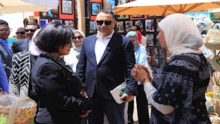 التضامن تفتتح معرض "ديارنا للحرف اليدوية والتراثية" بالجونة (صور)