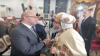 محافظ بني سويف يشهد قداس عيد القيامة المجيد بمطرانية ببا -صور