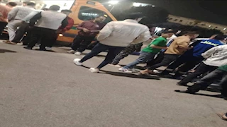 بينهم سيدة.. إصابة 4 أشخاص دهستهم سيارة في العاشر من رمضان- صور