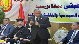 محافظ بورسعيد من كنيسة الكاتدرال: "باتحادنا سنتجاوز أي شئ يحدث في مصر"