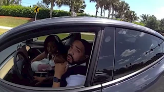 لحظة إيقاف عروس في مركبة تسير بسرعة جنونية للوصول إلى حفل زفافها (فيديو)