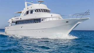 إنقاذ 14 شخصًا في حادث اصطدام اليخت "فاير بيرد" بجنوب سيناء