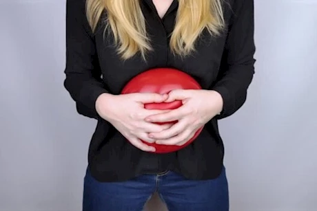 في أقل من نصف ساعة- 5 أطعمة تعالج انتفاخ البطن