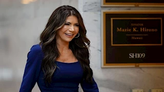   سرقة حقيبة وزيرة الأمن الداخلي الأمريكي في مطعم بواشنطن