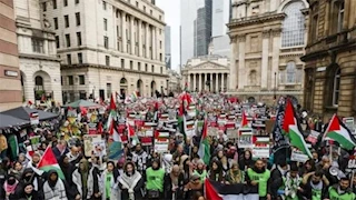 لتوقيعهم رسالة تنتقد إسرائيل.. "نواب اليهود البريطانيين" يقيل نائب لرئيسه ويحقق مع آخرين