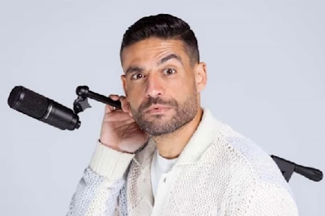 بعد وعكته الصحية- إسلام فوزي يكشف سبب دخوله المستشفى