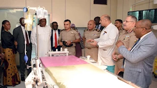 القوات المسلحة تنظم زيارة لوفد من السفراء الأفارقة إلى مجمع الجلاء الطبي