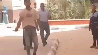 كاميرا "تيك توك" تشعل معركة في جامعة سوهاج وإصابة طالب بـ 29 غرزة.. ما القصة؟