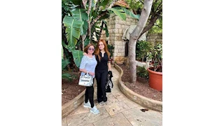 إلهام شاهين تنشر صورًا بصحبة كارول سماحة.. وهكذا علقت 