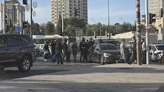 بالصور.. نتنياهو يتعرض لحادث سير في القدس   