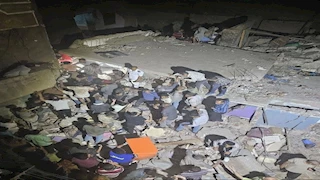  بعد 3 ساعات بحث.. انتشال جثمان طفلة من تحت أنقاض عقار أسيوط المنهار