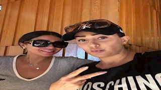 برفقة أحفادها.. غادة عبد الرازق تنشر صورًا جديدة مع أسرتها