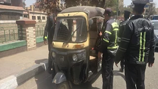 ضبط 50 توكتوك مخالفًا لخطوط السير في الزقازيق -صور