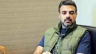 عمرو محمود ياسين يوجه رسالة لـ كريم فهمي بسبب "220 يوم"