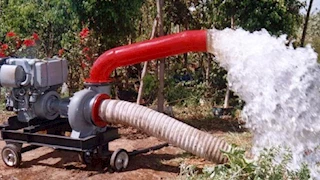 طفل يفقد ذراعه بسبب ماكينة ري في قنا