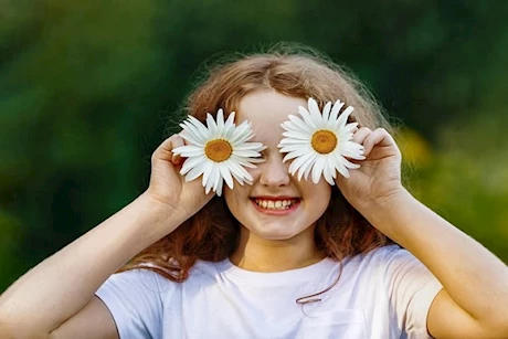 مع اقتراب الربيع- 6 عناصر غذائية ضرورية للعين