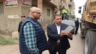 محافظ القليوبية يتفقد أعمال تطوير ورصف منطقة التايهة بمدينة كفر شكر -صور